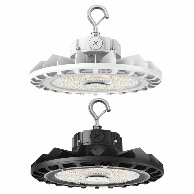 Foco UFO de bahía alta ajustable de 120/150/200 vatios | 19 800 a 33 000 lúmenes | 4000 K/5000 K | 100-277 V | Carcasa blanca o negra